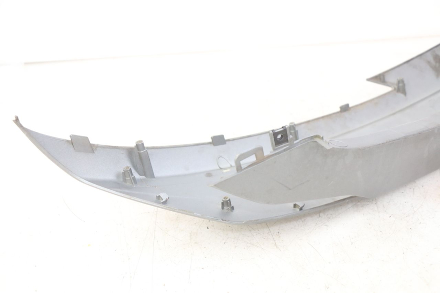 photo de FLANC ARRIERE DROIT KYMCO DOWNTOWN ABS 125 (2015 - 2017) - Zoom état d’usage