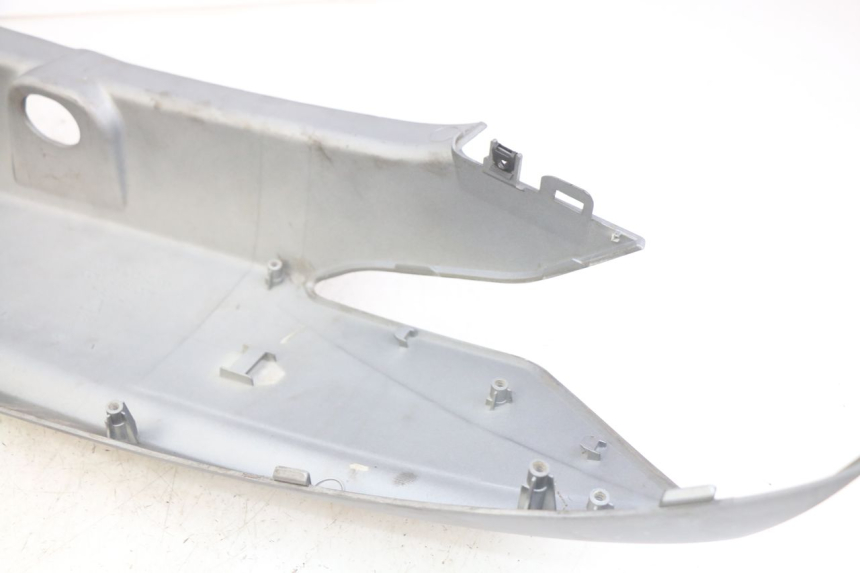 photo de FLANC ARRIERE DROIT KYMCO DOWNTOWN ABS 125 (2015 - 2017) - Points de fixation