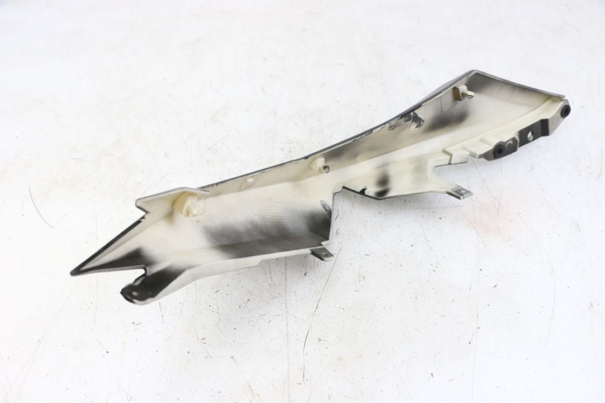 photo de FLANC ARRIERE DROIT EBROH BRAVO GLE 1 (2020 - 2024) - Autre angle de vue