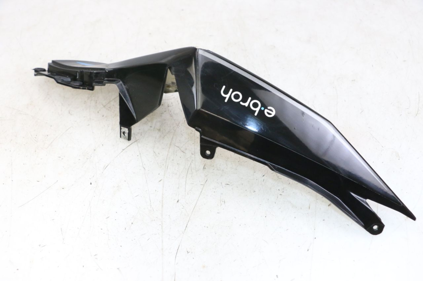 photo de FLANC ARRIERE DROIT EBROH BRAVO GLE 1 (2020 - 2024) - État de surface