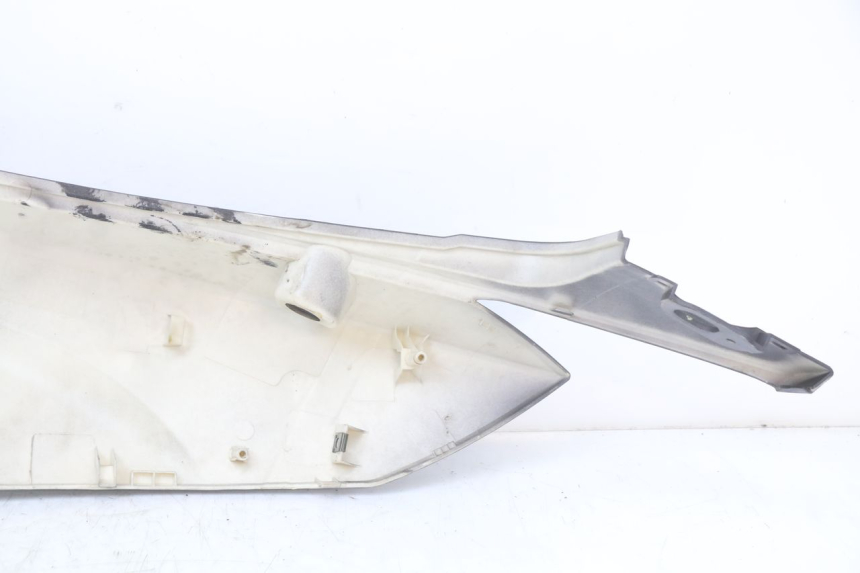 photo de FLANC ARRIERE DROIT JM MOTORS EVOLIS 4T 50 (2018 - 2022) - Points de fixation