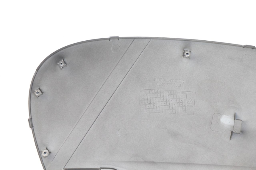 photo de FLANC ARRIERE DROIT SYM FIDDLE 3 III 125 (2014 - 2020) - Autre angle de vue