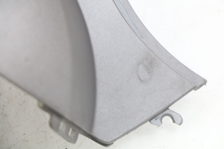 photo de FLANC ARRIERE DROIT SYM FIDDLE 3 III 125 (2014 - 2020) - Vue rapprochée