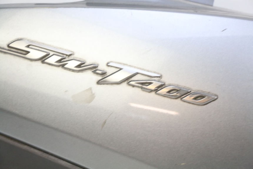 photo de FLANC ARRIERE DROIT HONDA FJS SILVERWING SILVER WING 400 (2009 - 2016) - Vue rapprochée