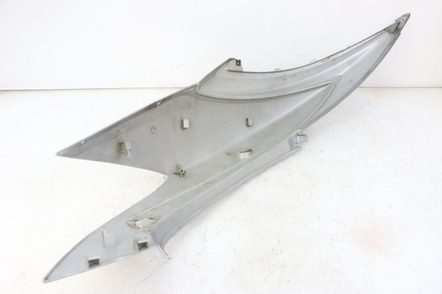 photo de FLANC ARRIERE DROIT MBK FLAME X 125 (2007 - 2016) - Gros plan technique