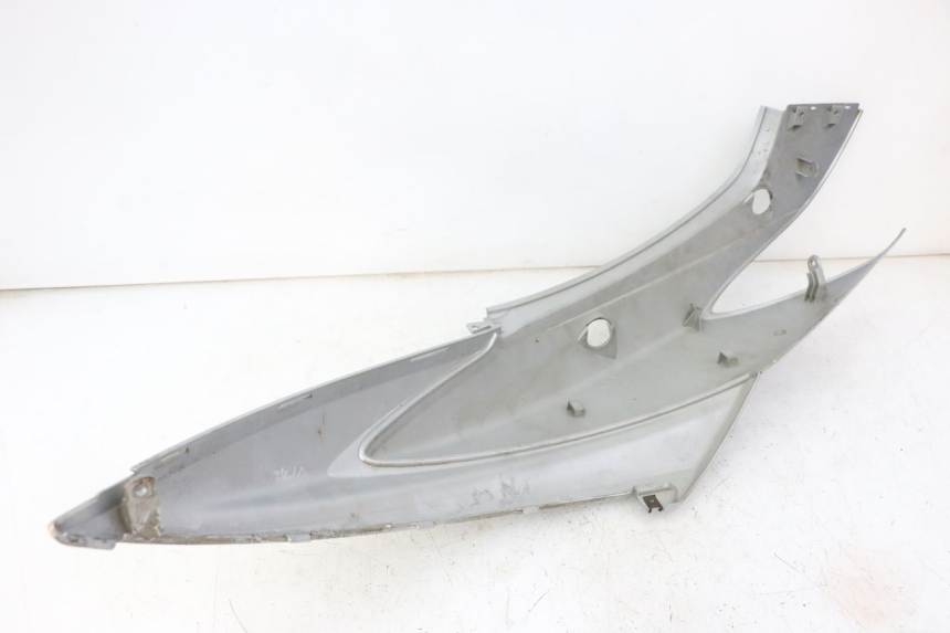 photo de FLANC ARRIERE DROIT MBK FLAME X 125 (2007 - 2016) - Points de fixation