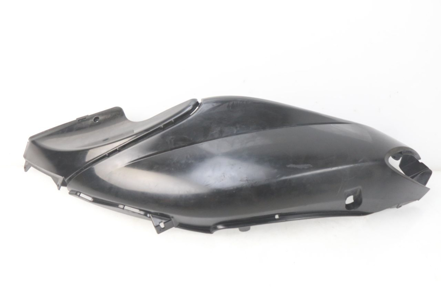 photo de FLANC ARRIERE DROIT PIAGGIO FLY 2T 50 (2004 - 2017) - Zoom état d’usage