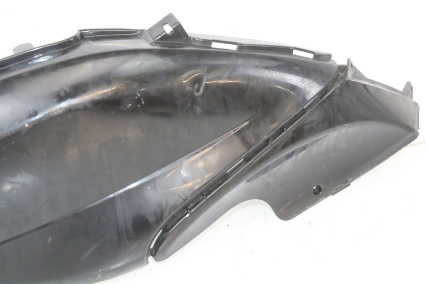 photo de FLANC ARRIERE DROIT PIAGGIO FLY 2T 50 (2004 - 2017) - Zoom état d’usage