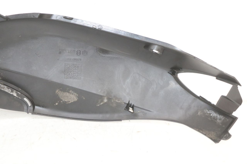 photo de FLANC ARRIERE DROIT PIAGGIO FLY 2T 50 (2004 - 2017) - Vue d’ensemble