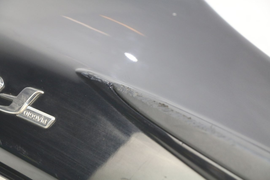 photo de FLANC ARRIERE DROIT PIAGGIO FLY 4T 50 (2013 - 2017) - Pièce contrôlée