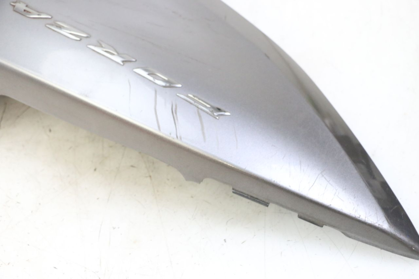 photo de FLANC ARRIERE DROIT HONDA FORZA ABS 300 (2013 - 2017) - Détails caractéristiques