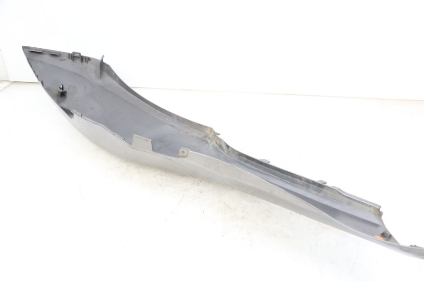 photo de FLANC ARRIERE DROIT HONDA FORZA ABS 300 (2013 - 2017) - Zoom état d’usage