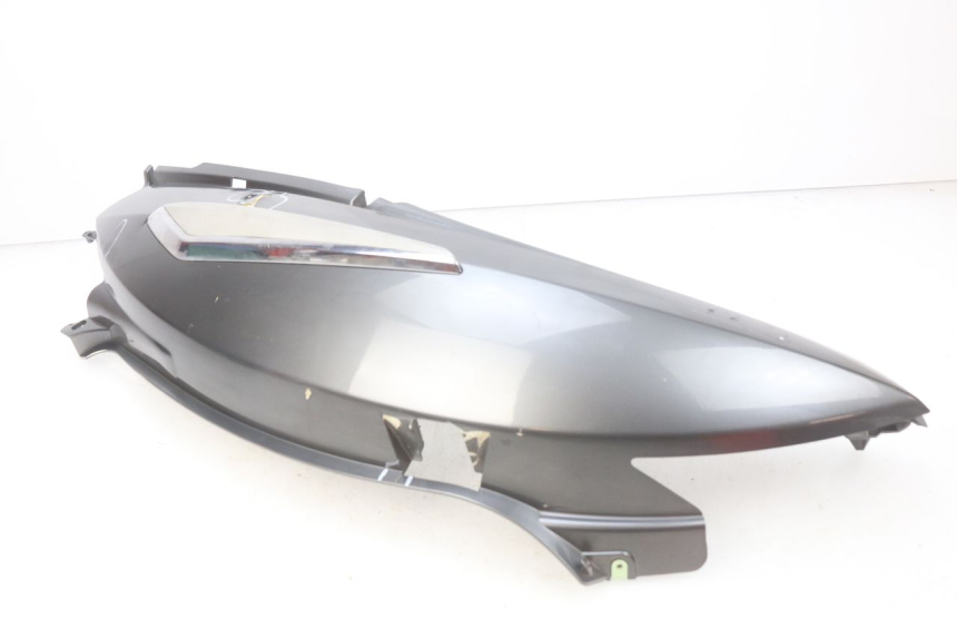 photo de FLANC ARRIERE DROIT PEUGEOT GEOPOLIS 400 (2007 - 2013) - Vue d’ensemble