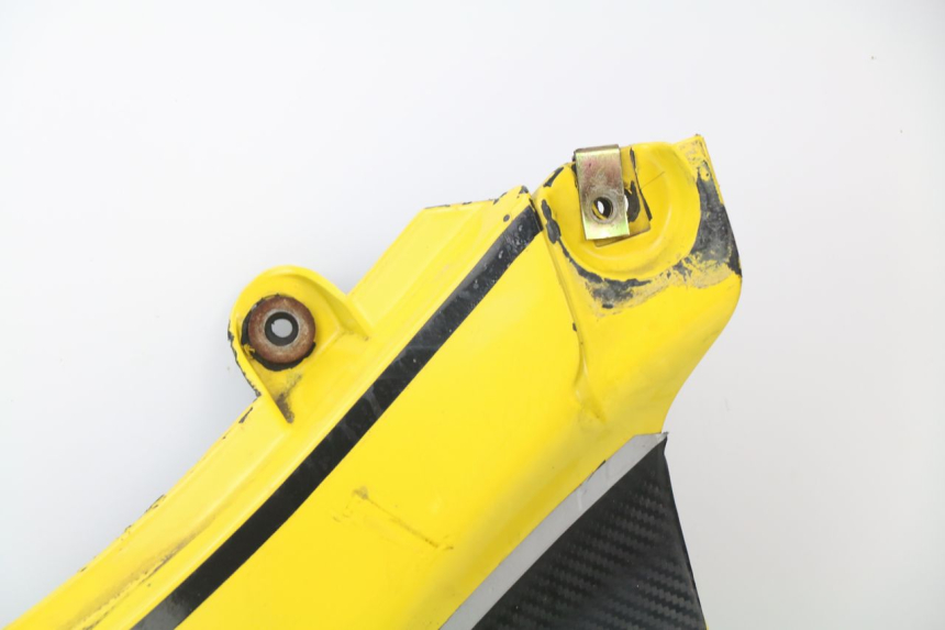 photo de FLANC ARRIERE DROIT SUZUKI GSXF GSX F 600 (1988 - 1997) - Détails caractéristiques