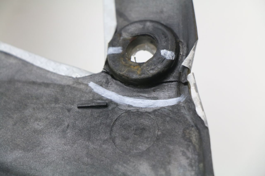 photo de FLANC ARRIERE DROIT SUZUKI GSXF GSX F 600 (1988 - 1997) - Zoom état d’usage