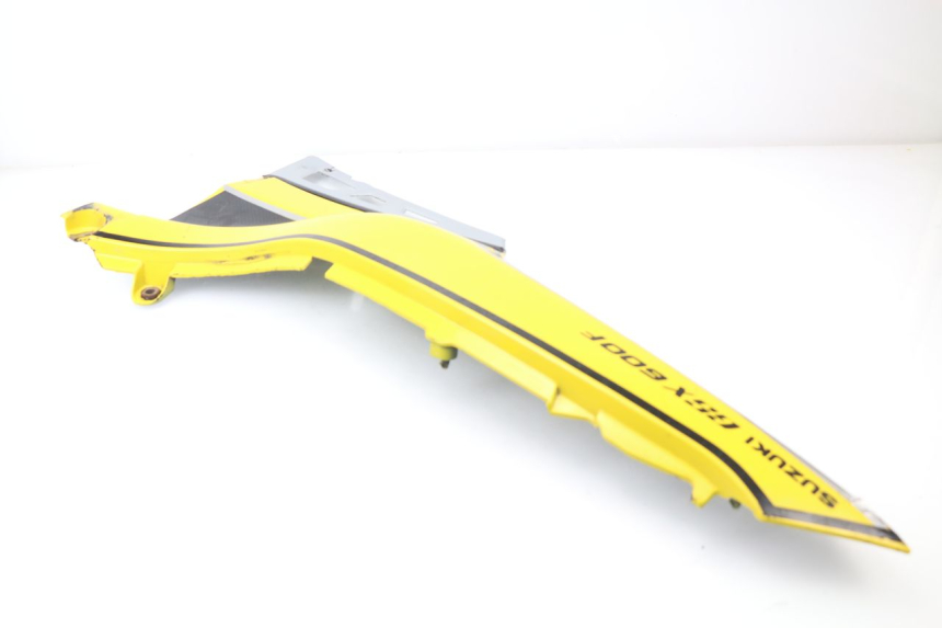photo de FLANC ARRIERE DROIT SUZUKI GSXF GSX F 600 (1988 - 1997) - Pièce contrôlée