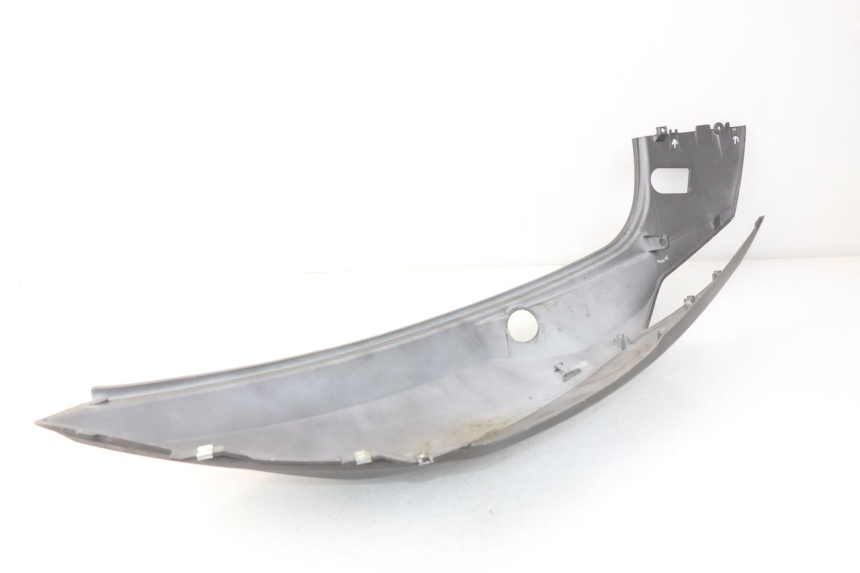 photo de FLANC ARRIERE DROIT SYM GTS EFI ABS 125 (2012 - 2016) - Zoom état d’usage