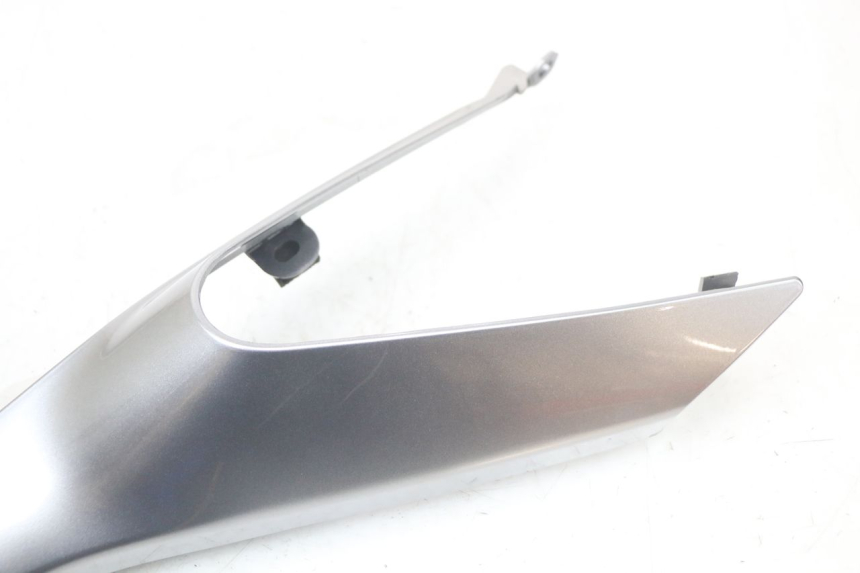 photo de FLANC ARRIERE DROIT HUSQVARNA SVARTPILEN 401 (2018 - 2023) - Zoom état d’usage