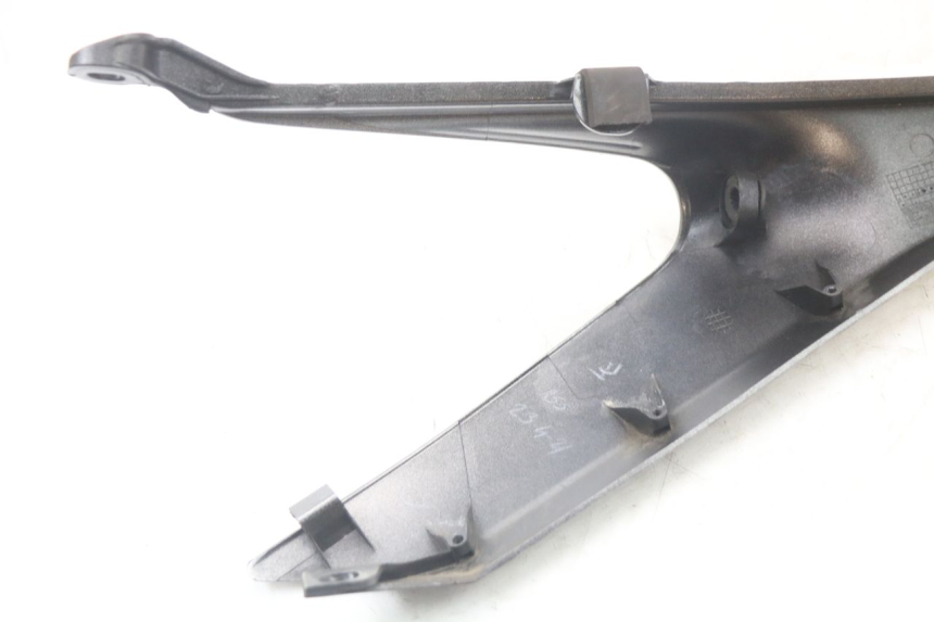 photo de FLANC ARRIERE DROIT HUSQVARNA SVARTPILEN 401 (2018 - 2023) - Points de fixation