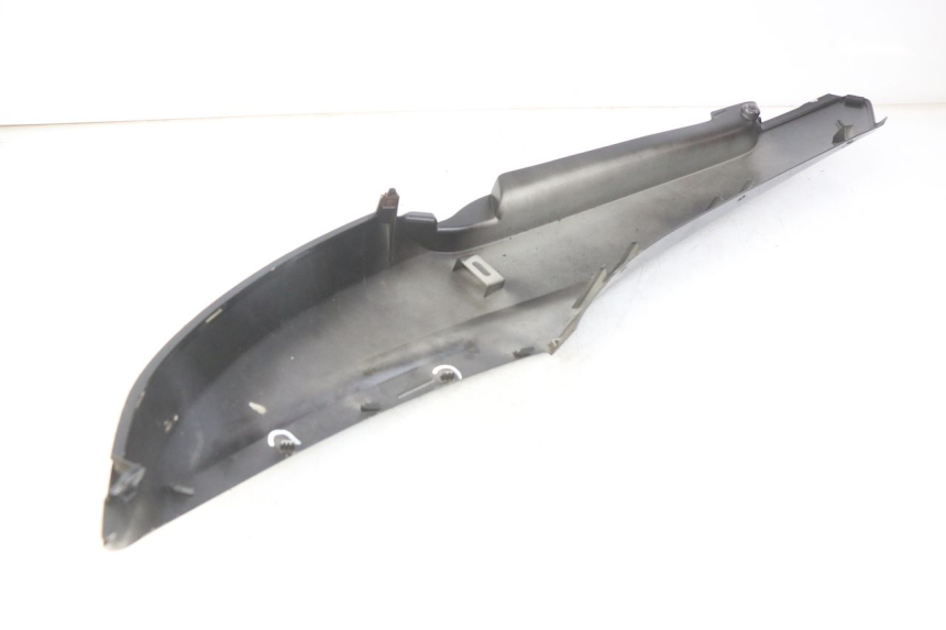 photo de FLANC ARRIERE DROIT YAMAHA HW XENTER 125 (2011 - 2017) - Détail de la pièce