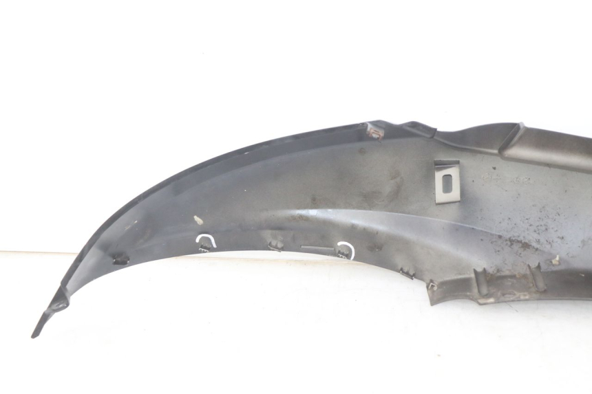 photo de FLANC ARRIERE DROIT YAMAHA HW XENTER 125 (2011 - 2017) - Gros plan technique