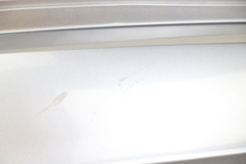 photo de FLANC ARRIERE DROIT SYM JOYMAX 125 (2010 - 2017) - Pièce contrôlée