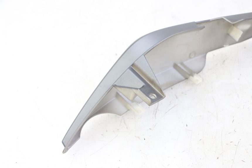 photo de FLANC ARRIERE DROIT KIDEN KD125-G 125 (2018 - 2022) - État de surface