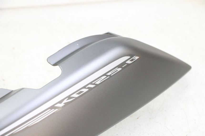 photo de FLANC ARRIERE DROIT KIDEN KD125-G 125 (2018 - 2022) - Marquages et références