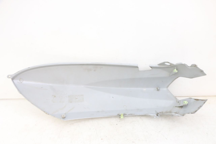 photo de FLANC ARRIERE DROIT PEUGEOT KISBEE 2T 50 (2018 - 2022) - Gros plan technique