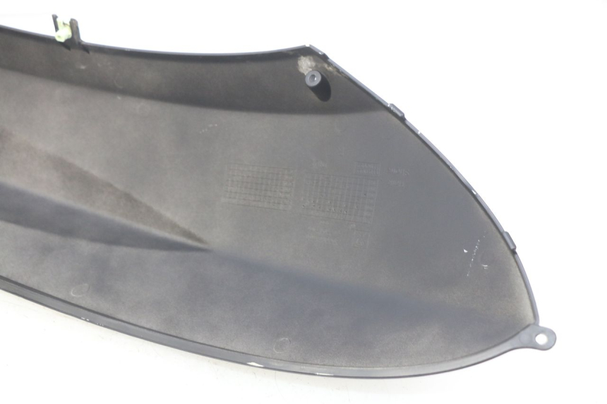 photo de FLANC ARRIERE DROIT PEUGEOT KISBEE 4T 50 (2010 - 2017) - Marquages et références