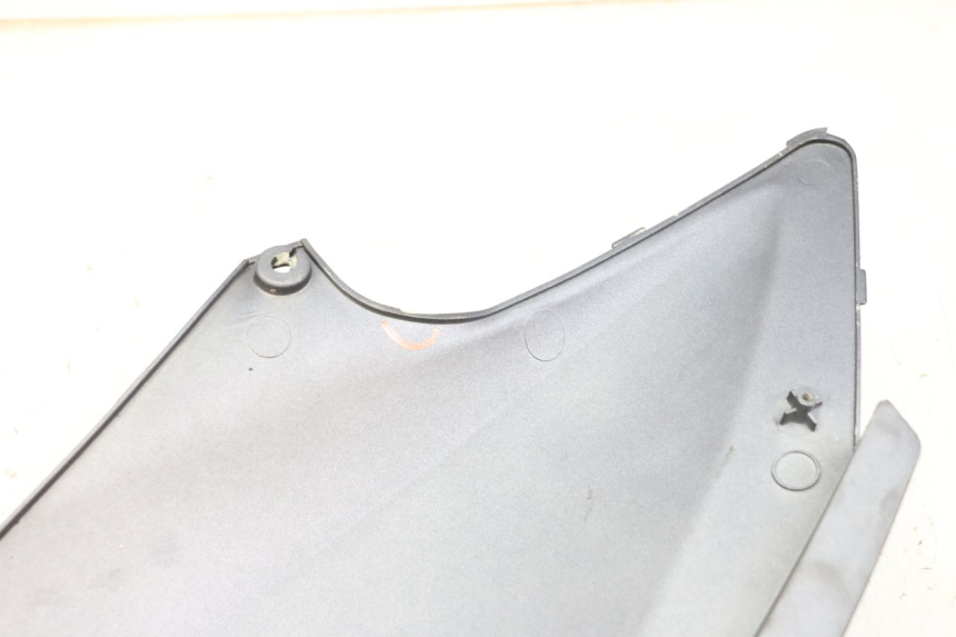 photo de FLANC ARRIERE DROIT KYMCO GRAND DINK 125 (2008 - 2014) - Autre angle de vue