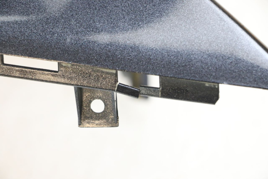 photo de FLANC ARRIERE DROIT KYMCO XCITING 500 (2007 - 2010) - Détails caractéristiques