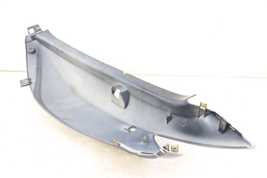 photo de FLANC ARRIERE DROIT KYMCO XCITING 500 (2007 - 2010) - État de surface