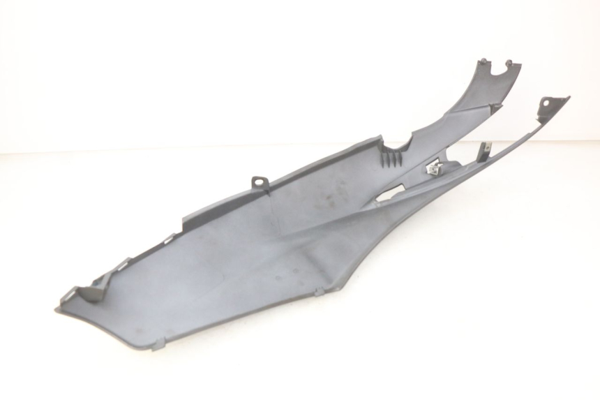 photo de FLANC ARRIERE DROIT PIAGGIO LIBERTY IGET 4T 50 (2015 - 2020) - Autre angle de vue