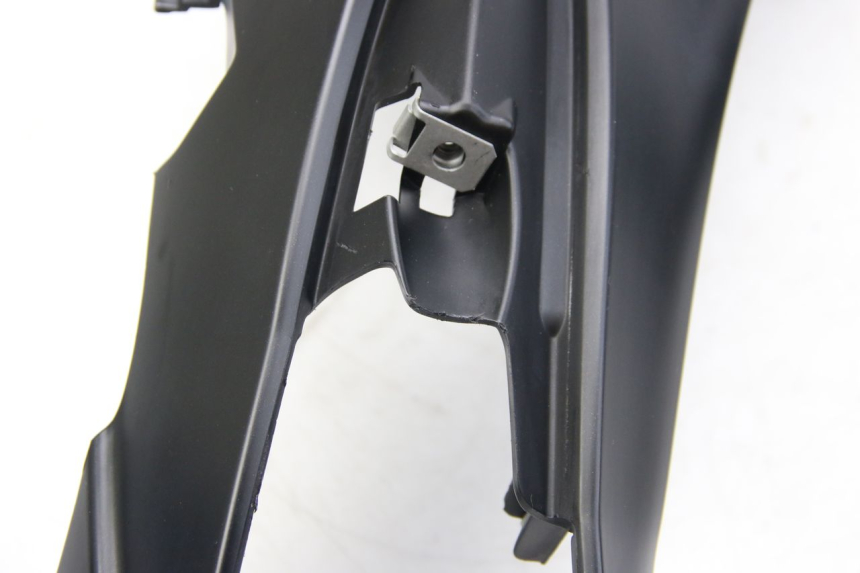 photo de FLANC ARRIERE DROIT PIAGGIO LIBERTY IGET 4T 50 (2015 - 2020) - Gros plan technique