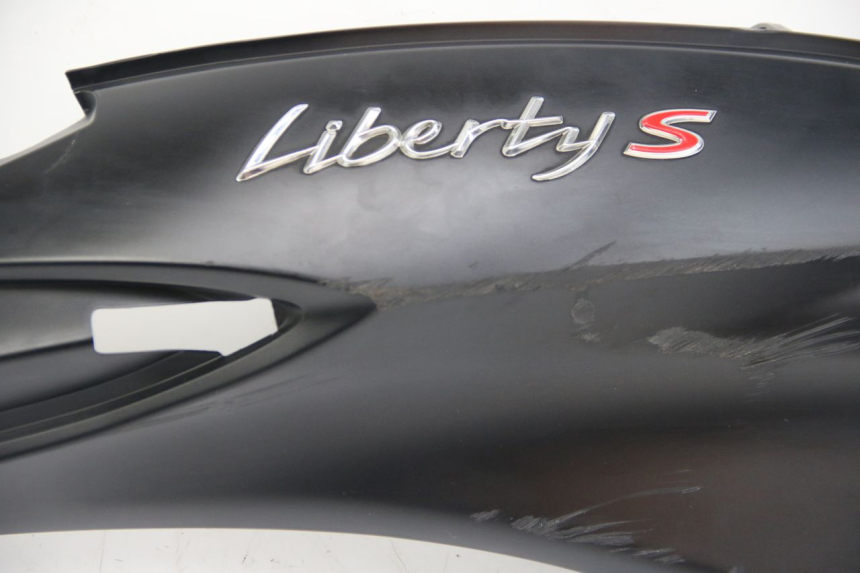 photo de FLANC ARRIERE DROIT PIAGGIO LIBERTY IGET 4T 50 (2015 - 2020) - État de surface