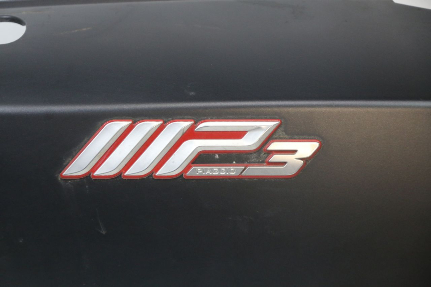 photo de FLANC ARRIERE DROIT PIAGGIO MP3 HPE 350 (2018 - 2020) - Autre angle de vue