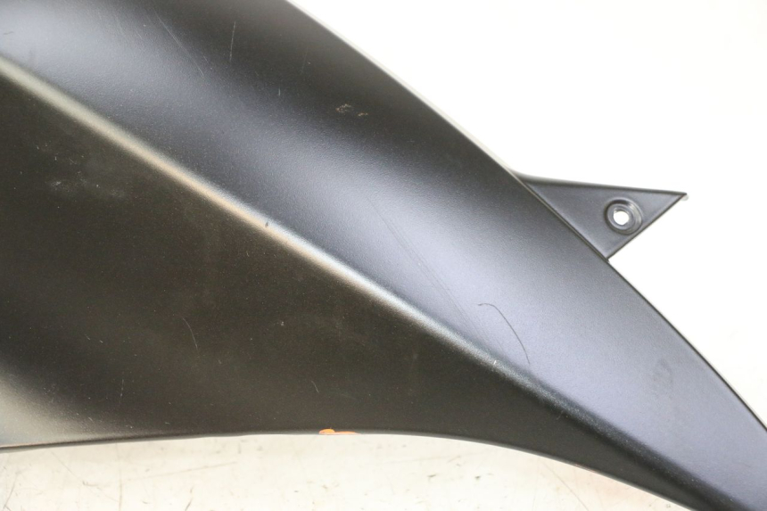 photo de FLANC ARRIERE DROIT PIAGGIO MP3 HPE 310 (2024 - 2025) - Détails caractéristiques