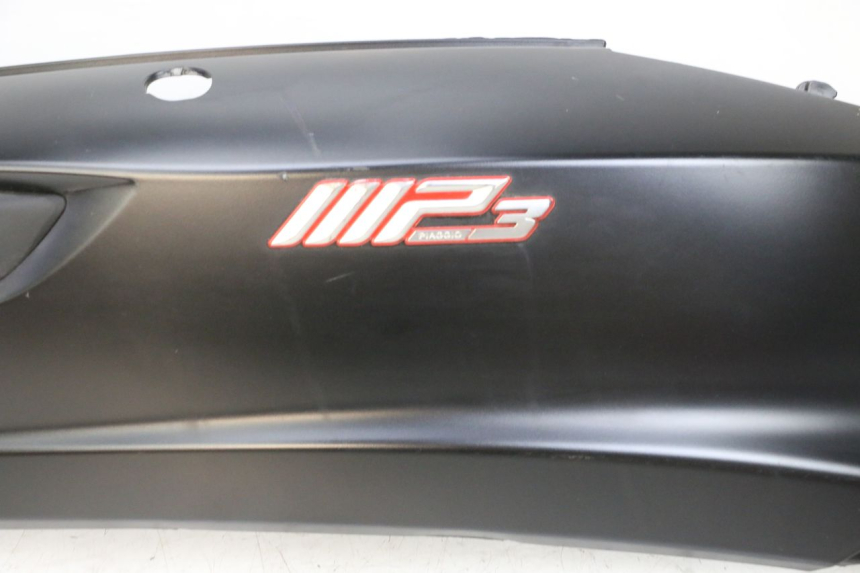 photo de FLANC ARRIERE DROIT PIAGGIO MP3 HPE 350 (2018 - 2020) - Vue rapprochée