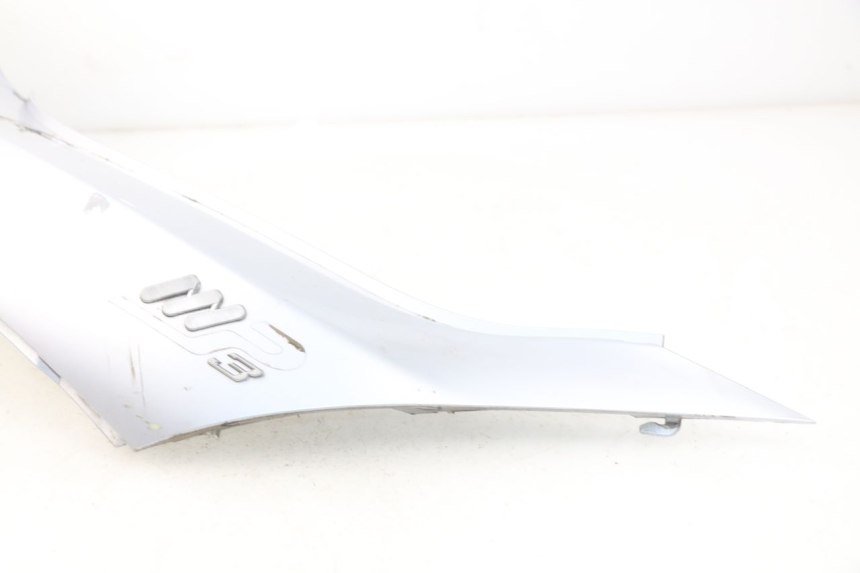 photo de FLANC ARRIERE DROIT PIAGGIO MP3 125 (2006 - 2014) - Détail de la pièce