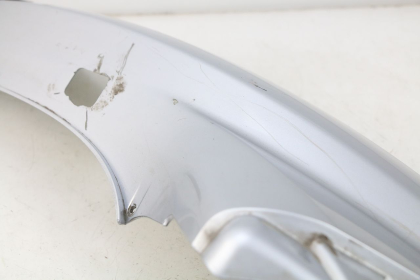 photo de FLANC ARRIERE DROIT PIAGGIO MP3 125 (2006 - 2014) - État de surface