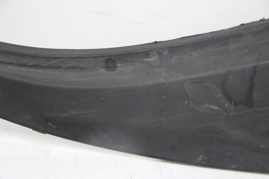 photo de FLANC ARRIERE DROIT PIAGGIO MP3 125 (2006 - 2014) - Autre angle de vue