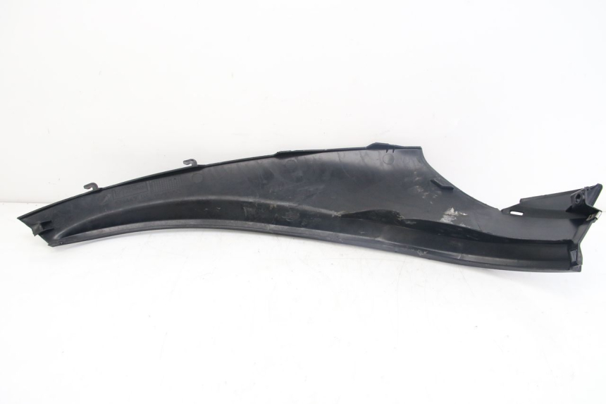 photo de FLANC ARRIERE DROIT PIAGGIO MP3 125 (2006 - 2014) - Vue d’ensemble