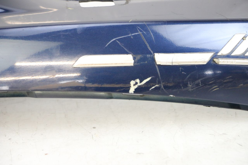 photo de FLANC ARRIERE DROIT PIAGGIO MP3 125 (2006 - 2014) - Autre angle de vue