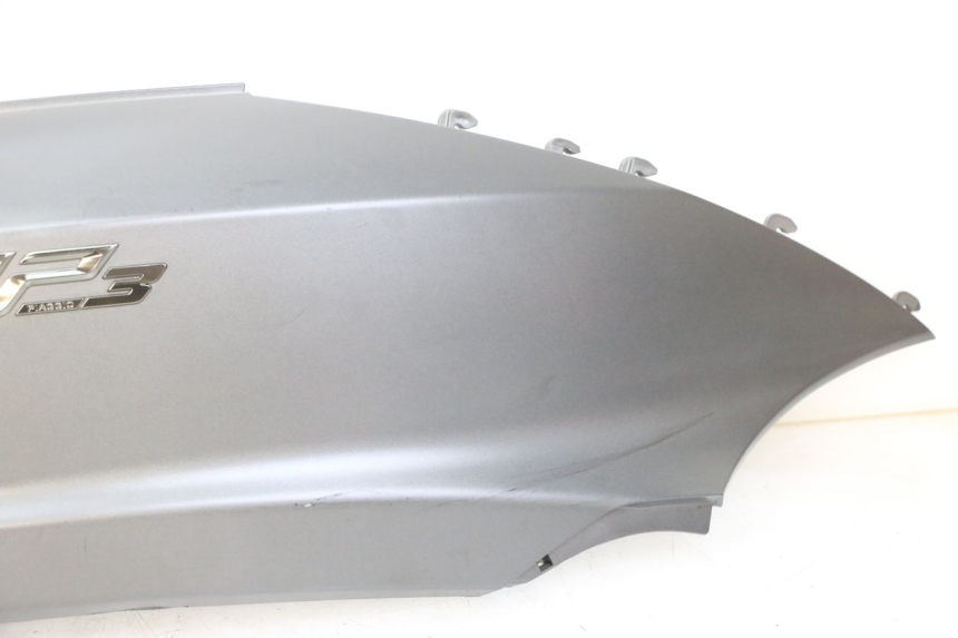 photo de FLANC ARRIERE DROIT PIAGGIO MP3 500 (2014 - 2017) - Zoom composants