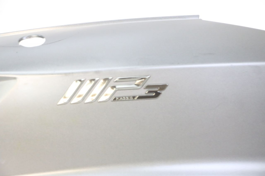 photo de FLANC ARRIERE DROIT PIAGGIO MP3 500 (2014 - 2017) - Vue rapprochée