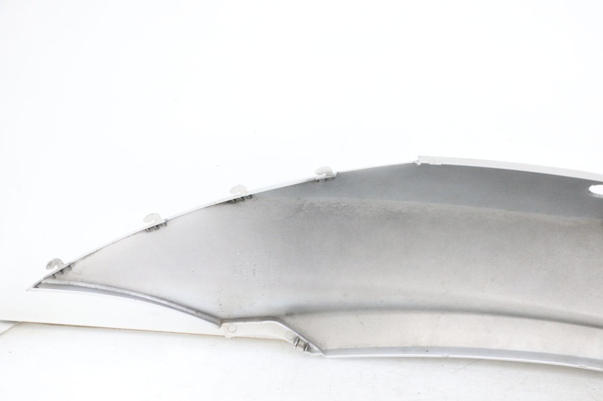 photo de FLANC ARRIERE DROIT PIAGGIO MP3 500 (2014 - 2017) - Détail de la pièce