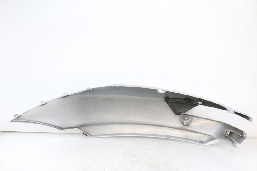 photo de FLANC ARRIERE DROIT PIAGGIO MP3 500 (2014 - 2017) - Autre angle de vue