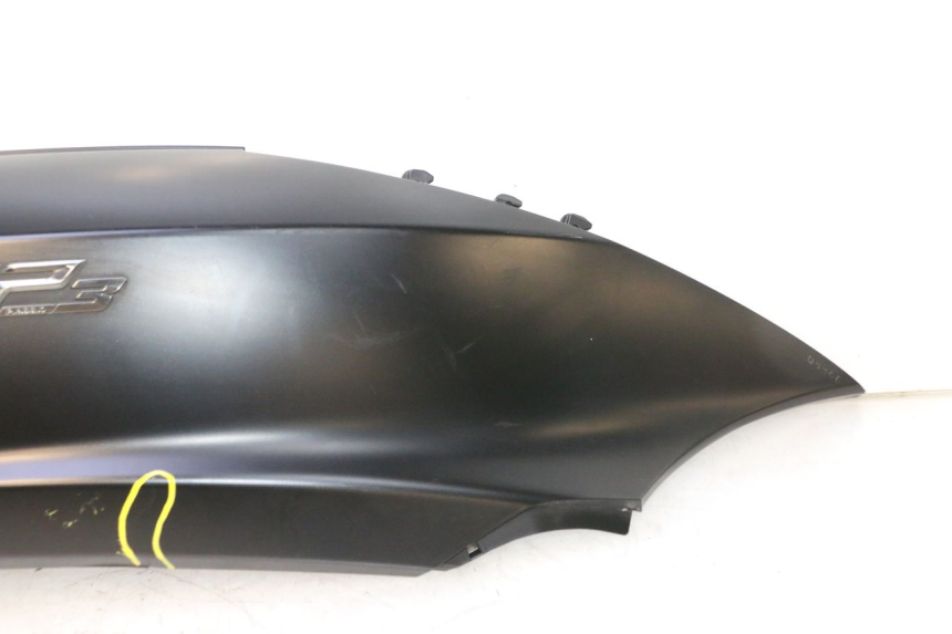 photo de FLANC ARRIERE DROIT PIAGGIO MP3 500 (2016 - 2018) - Gros plan technique