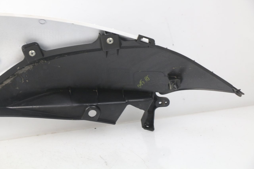 photo de FLANC ARRIERE DROIT MBK MW TRYPTIK 125 (2017 - 2022) - Vue d’ensemble